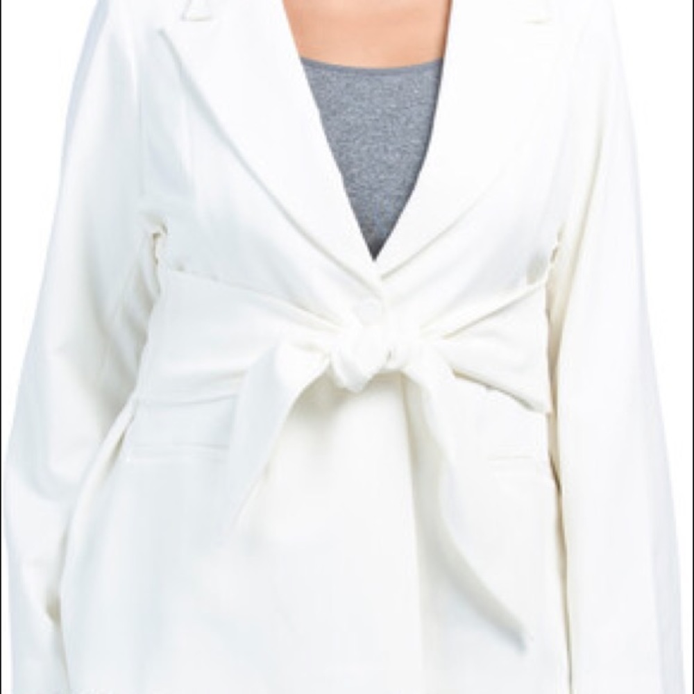 Good American White Blazer with Belted Waist - Picture 5 of 6